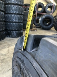 ROADWORKS/ CEMENT L-5 SKID STEER TYRES  12-16.5