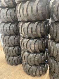 18x8.5-8 NEW DINGO MINI LOADER NHS TYRES